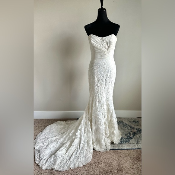 BLUE by Enzoani Casablanca White Mermaid Strapless Lace Wedding Dress Size 12